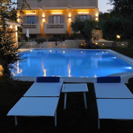 Orea Superior Rooms Kypseli Bagian luar foto