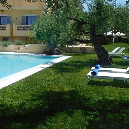 Orea Superior Rooms Kypseli Bagian luar foto