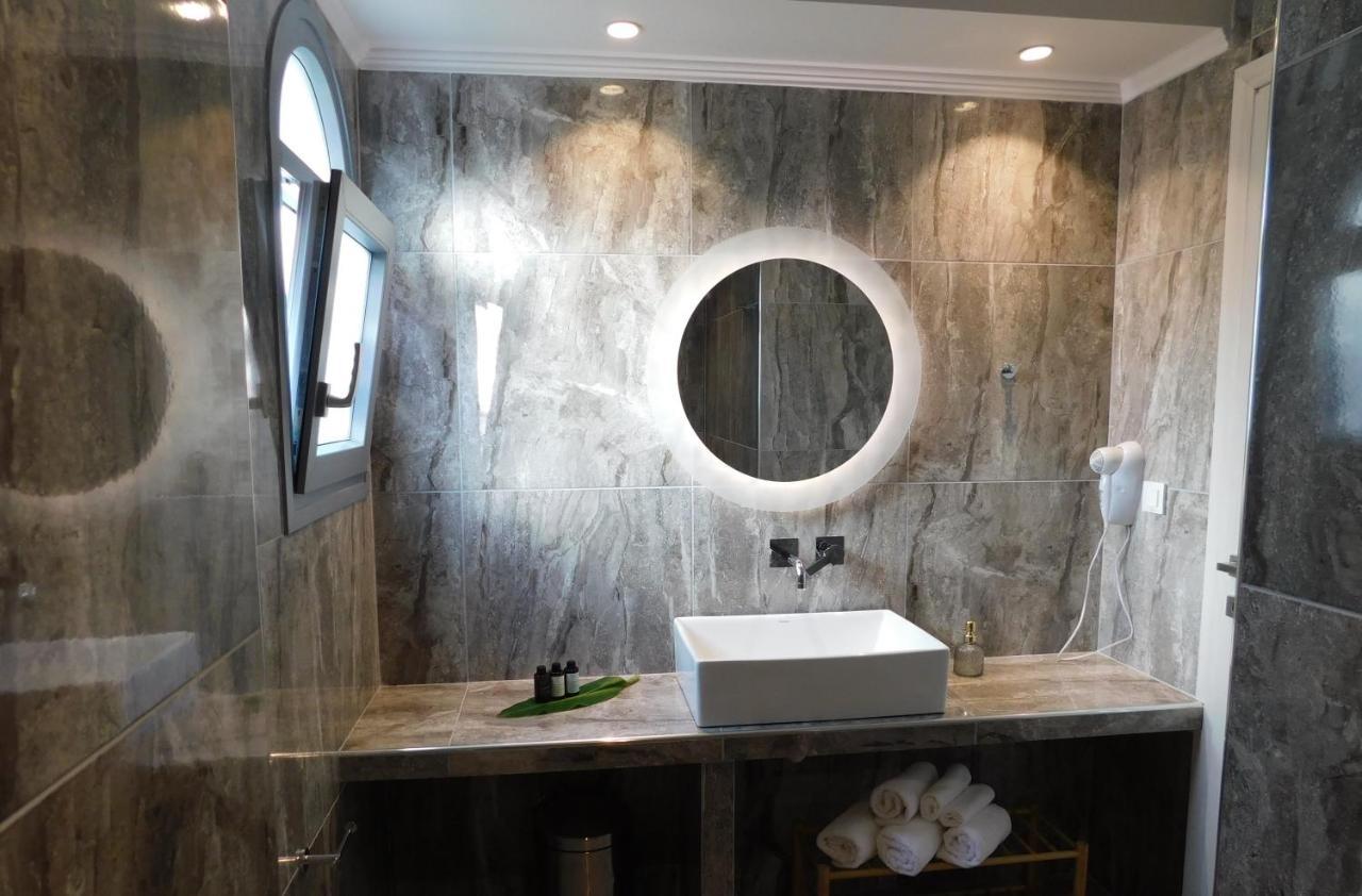 Orea Superior Rooms Kypseli Bagian luar foto