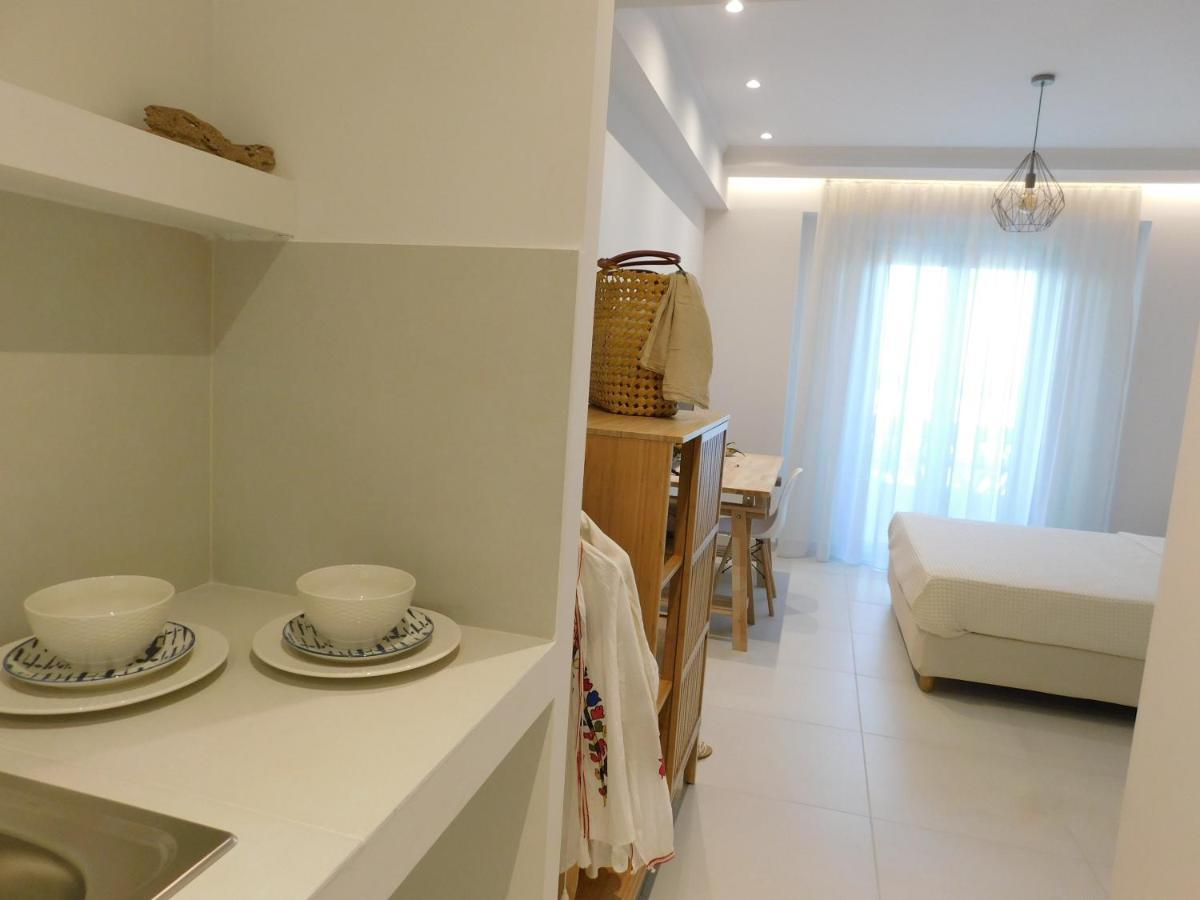 Orea Superior Rooms Kypseli Bagian luar foto