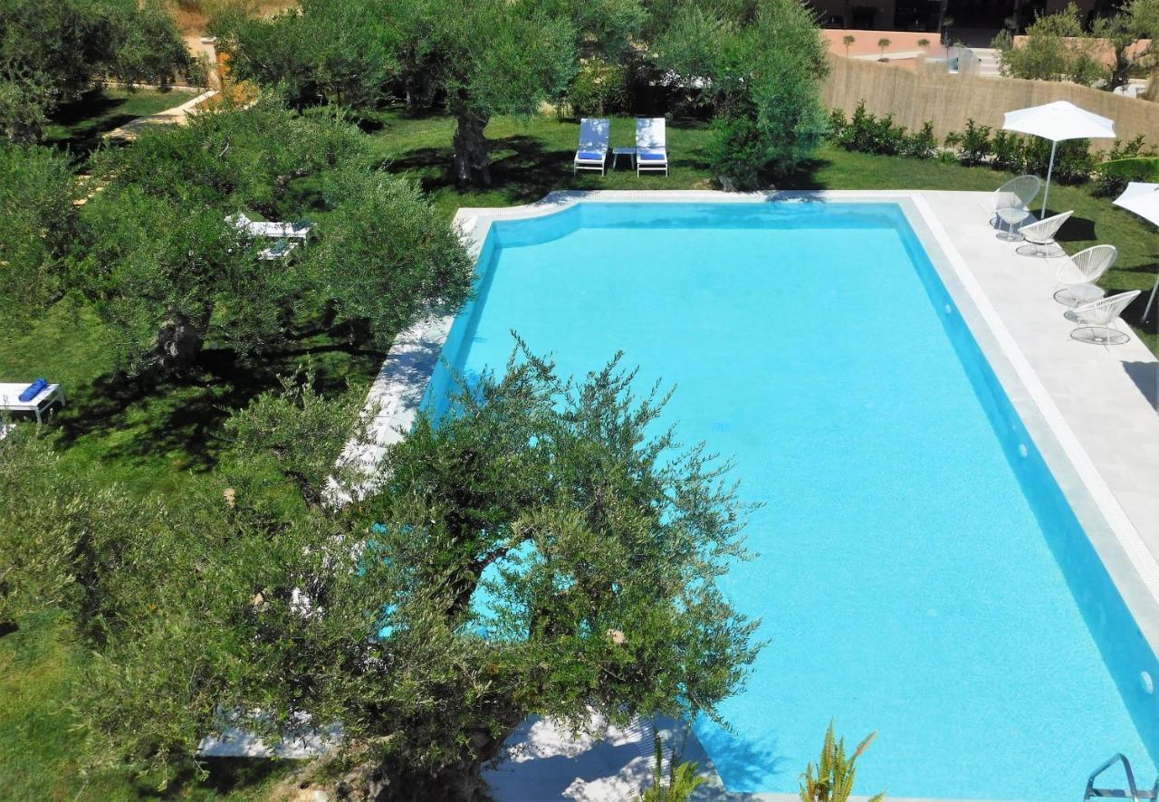 Orea Superior Rooms Kypseli Bagian luar foto