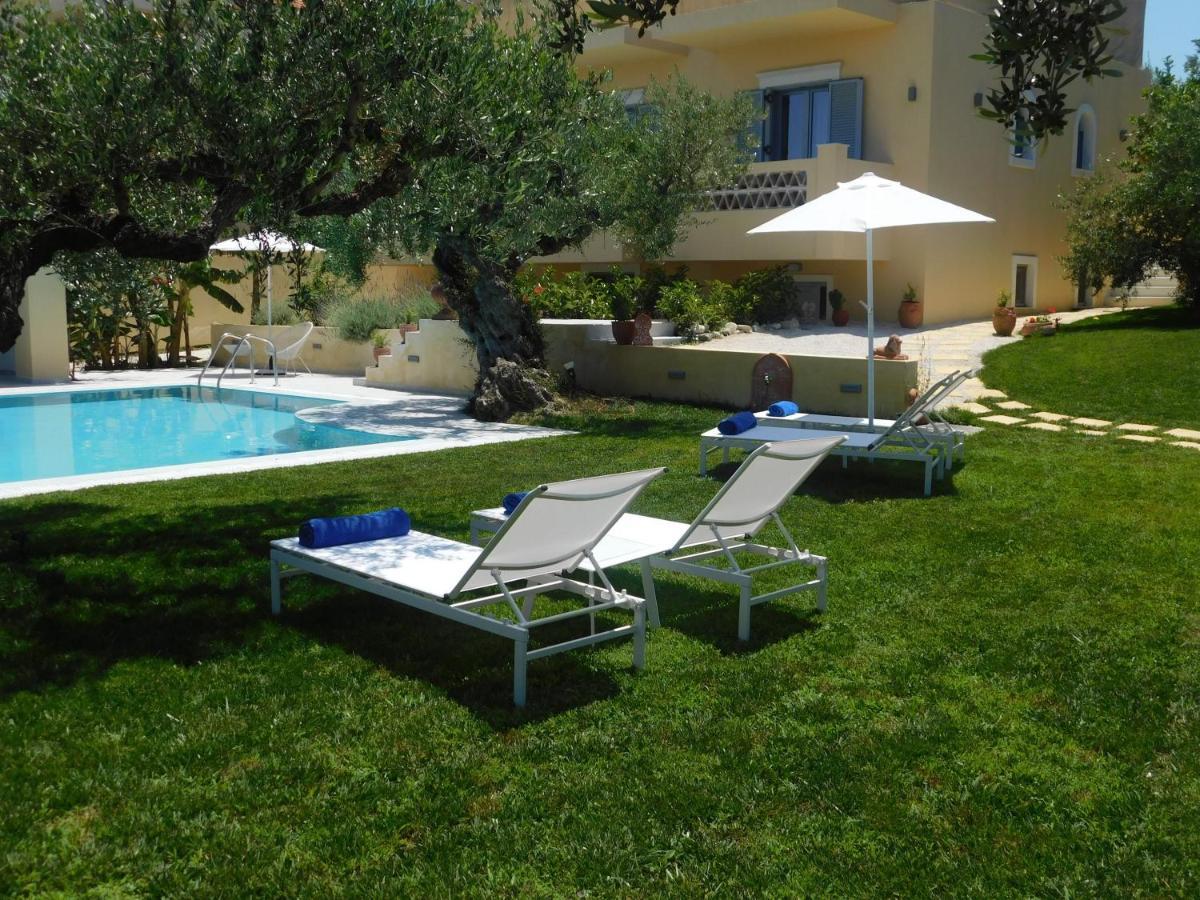 Orea Superior Rooms Kypseli Bagian luar foto