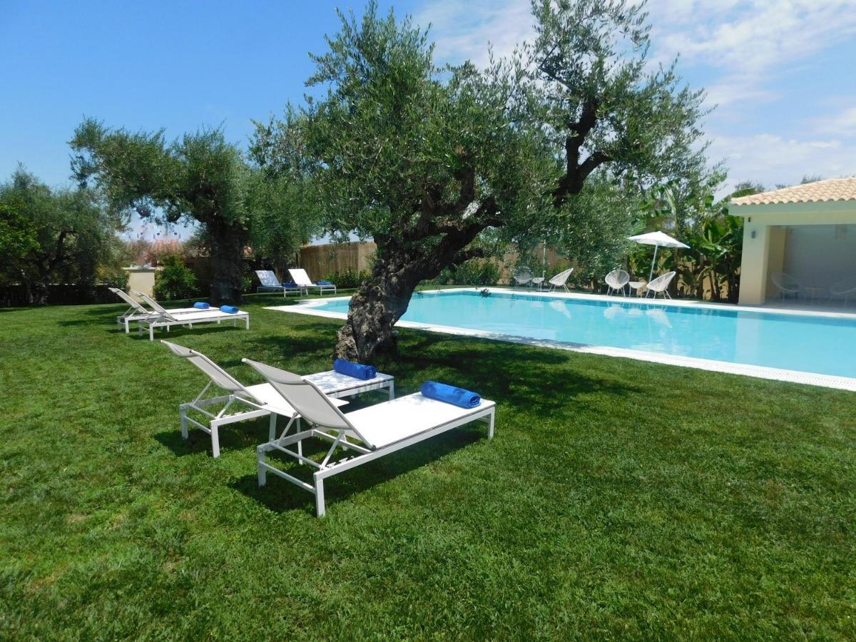 Orea Superior Rooms Kypseli Bagian luar foto