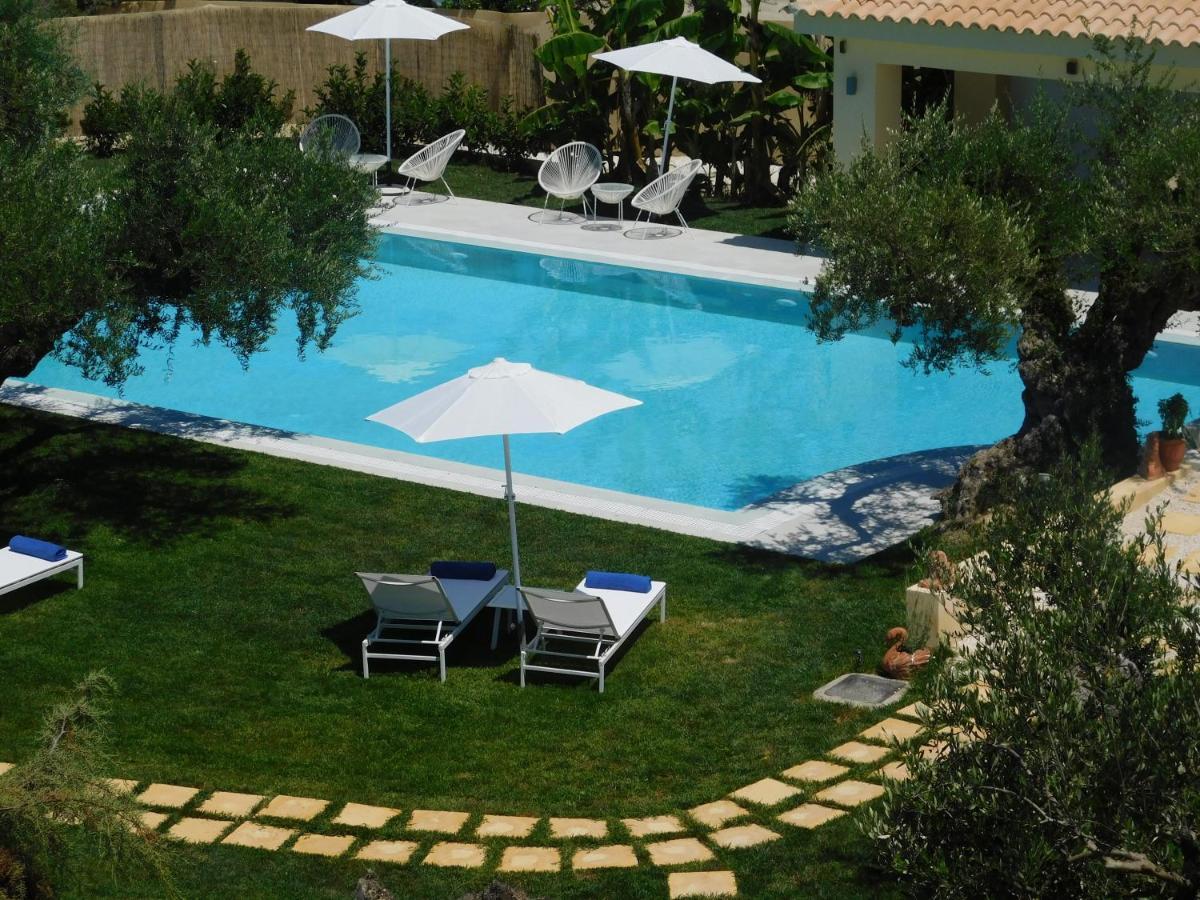 Orea Superior Rooms Kypseli Bagian luar foto