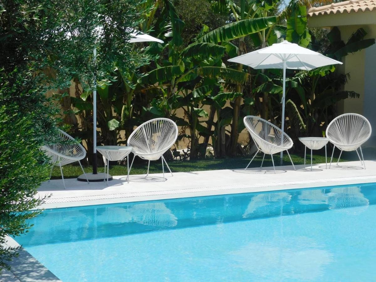 Orea Superior Rooms Kypseli Bagian luar foto